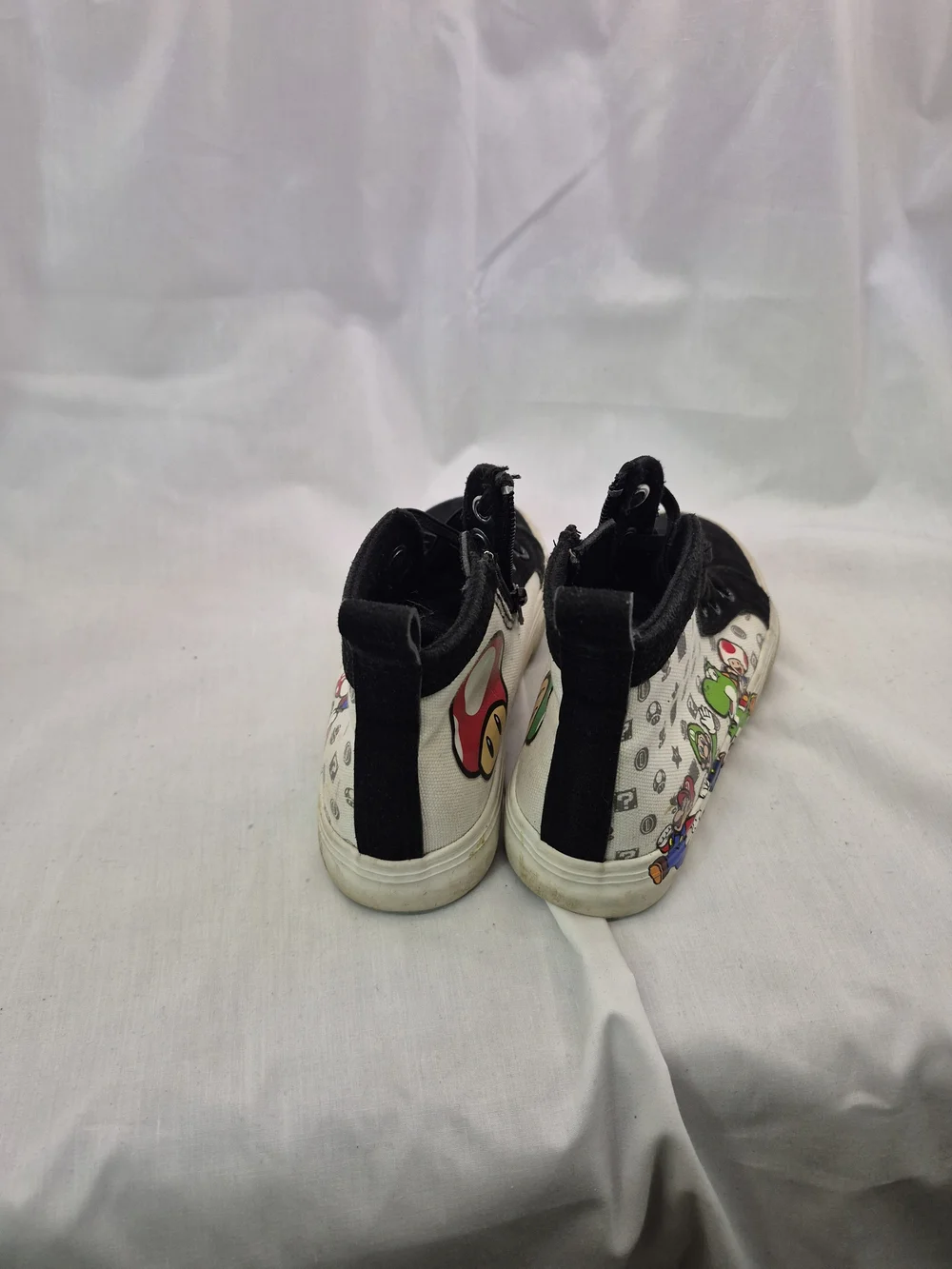 Nintendo Black High-Top Kids Sneakers with Character Print‎